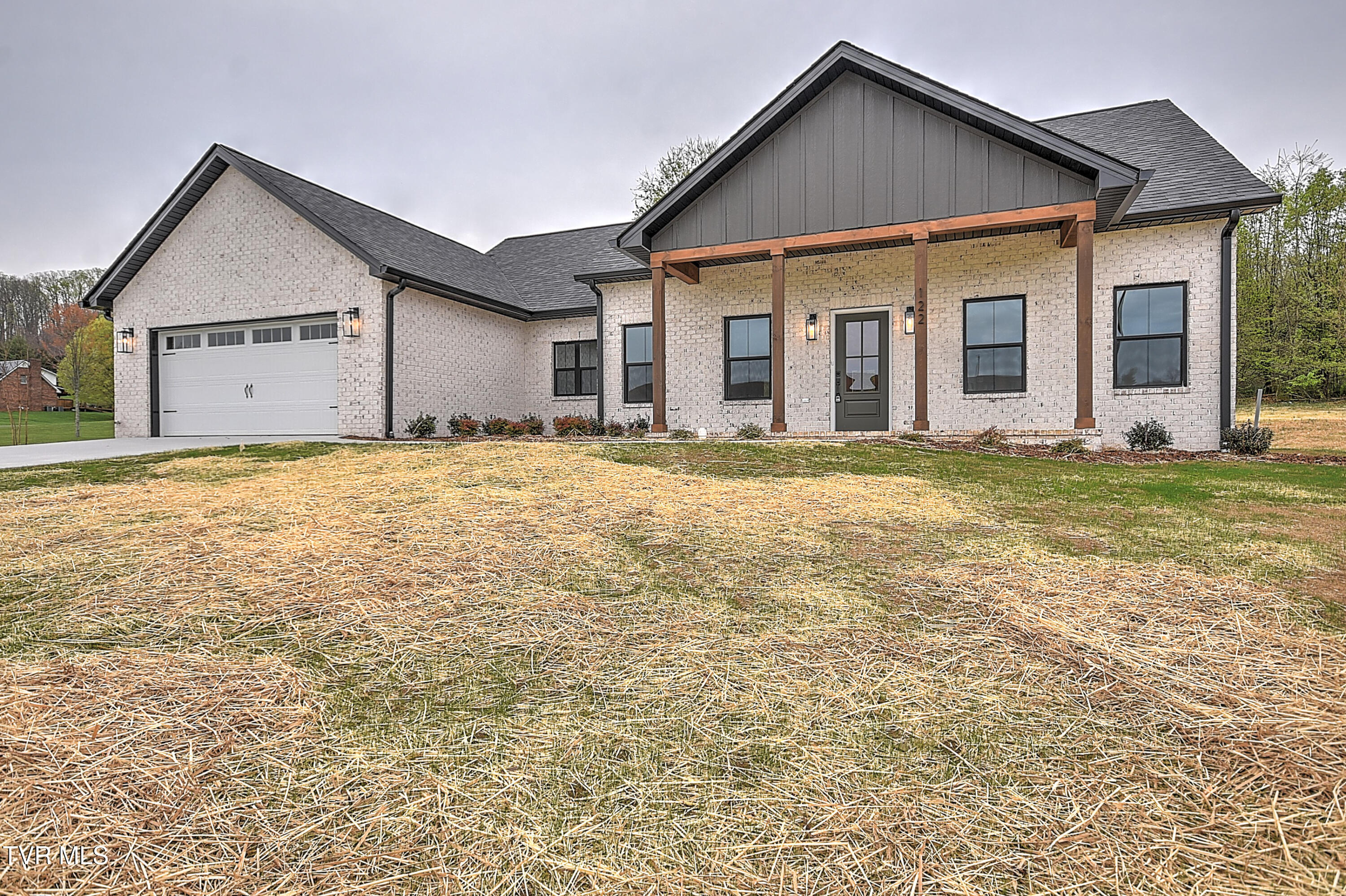 122 Thomson Mdw Lane Property Photo 3