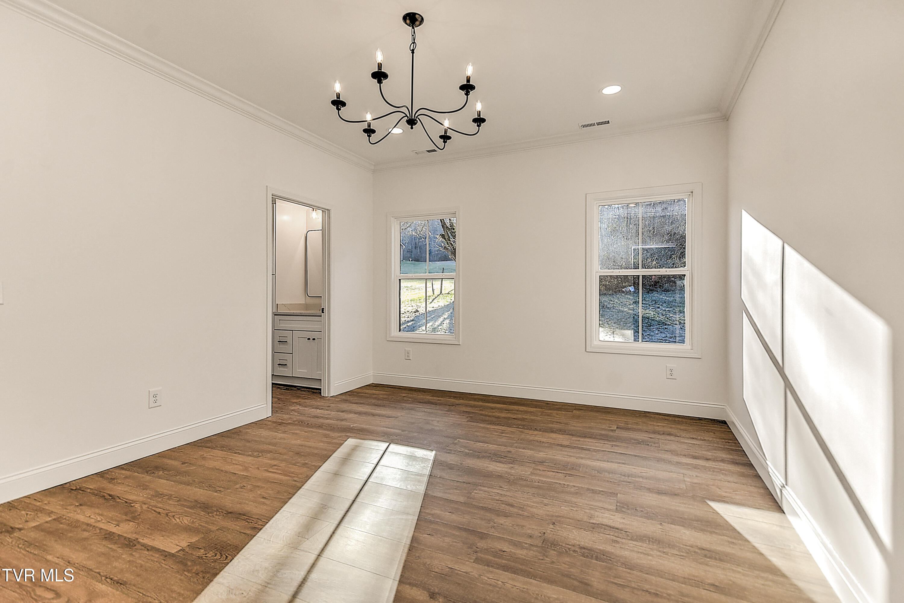 122 Thomson Mdw Lane Property Photo 26