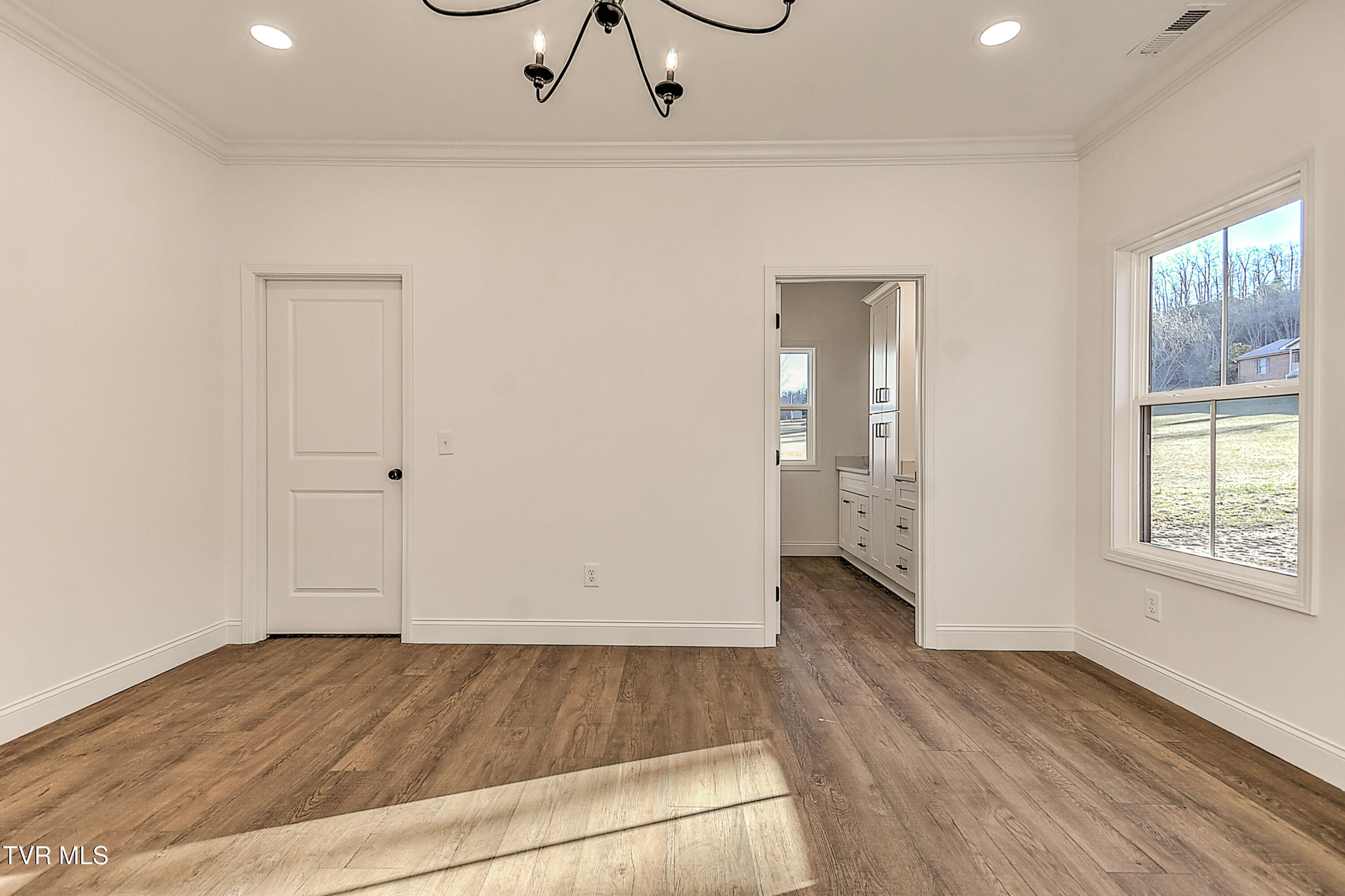 122 Thomson Mdw Lane Property Photo 28