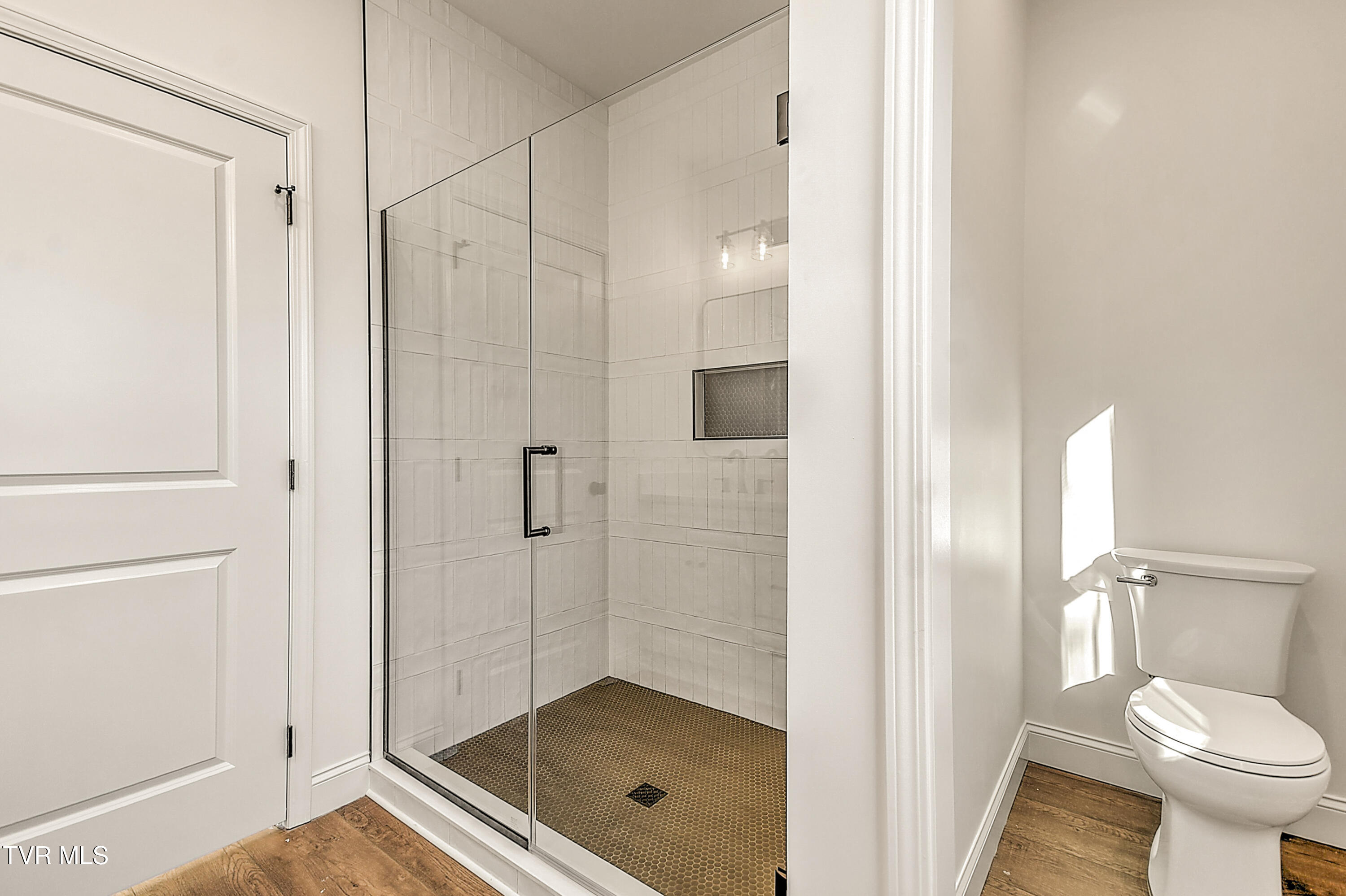 122 Thomson Mdw Lane Property Photo 32