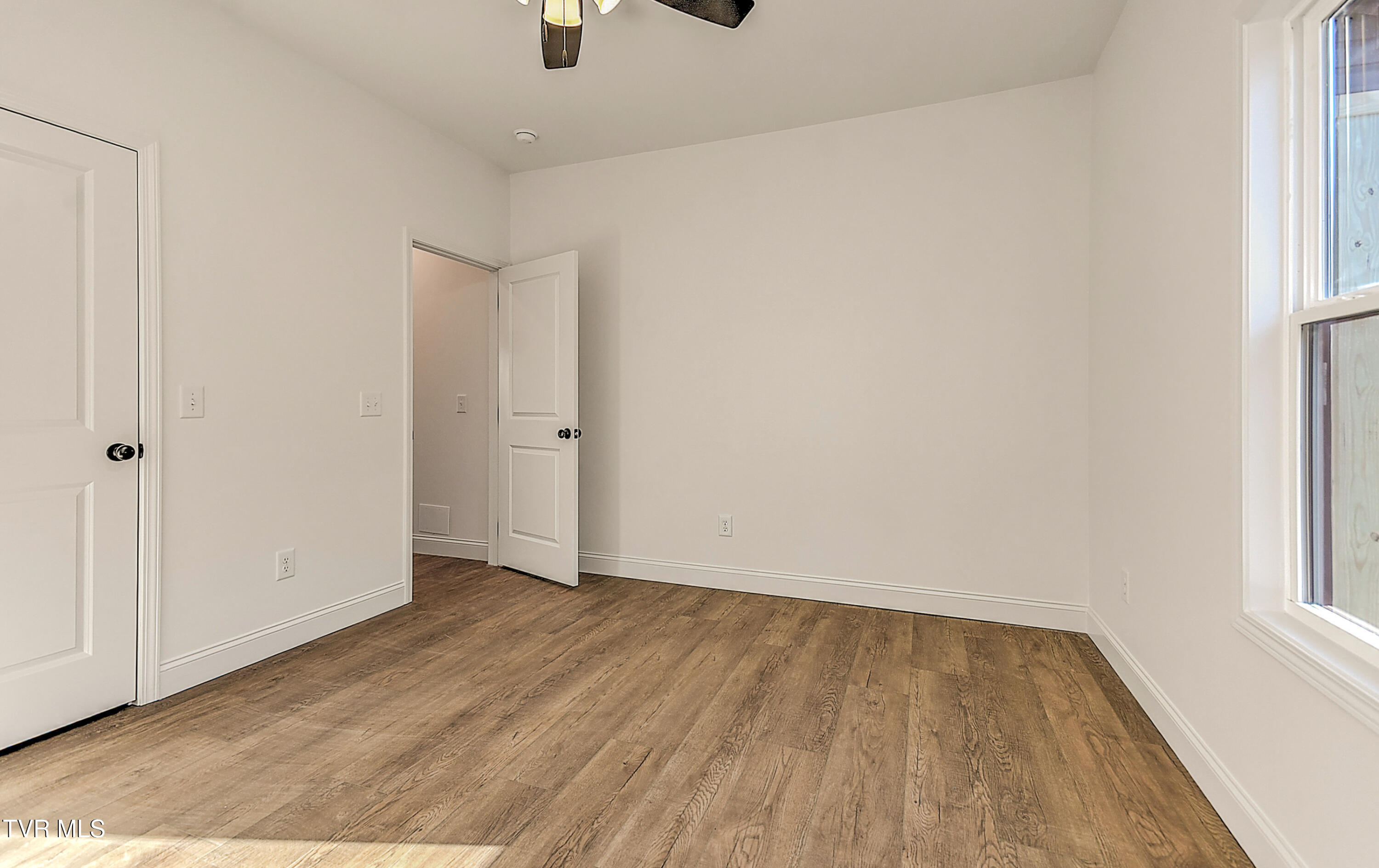 122 Thomson Mdw Lane Property Photo 42