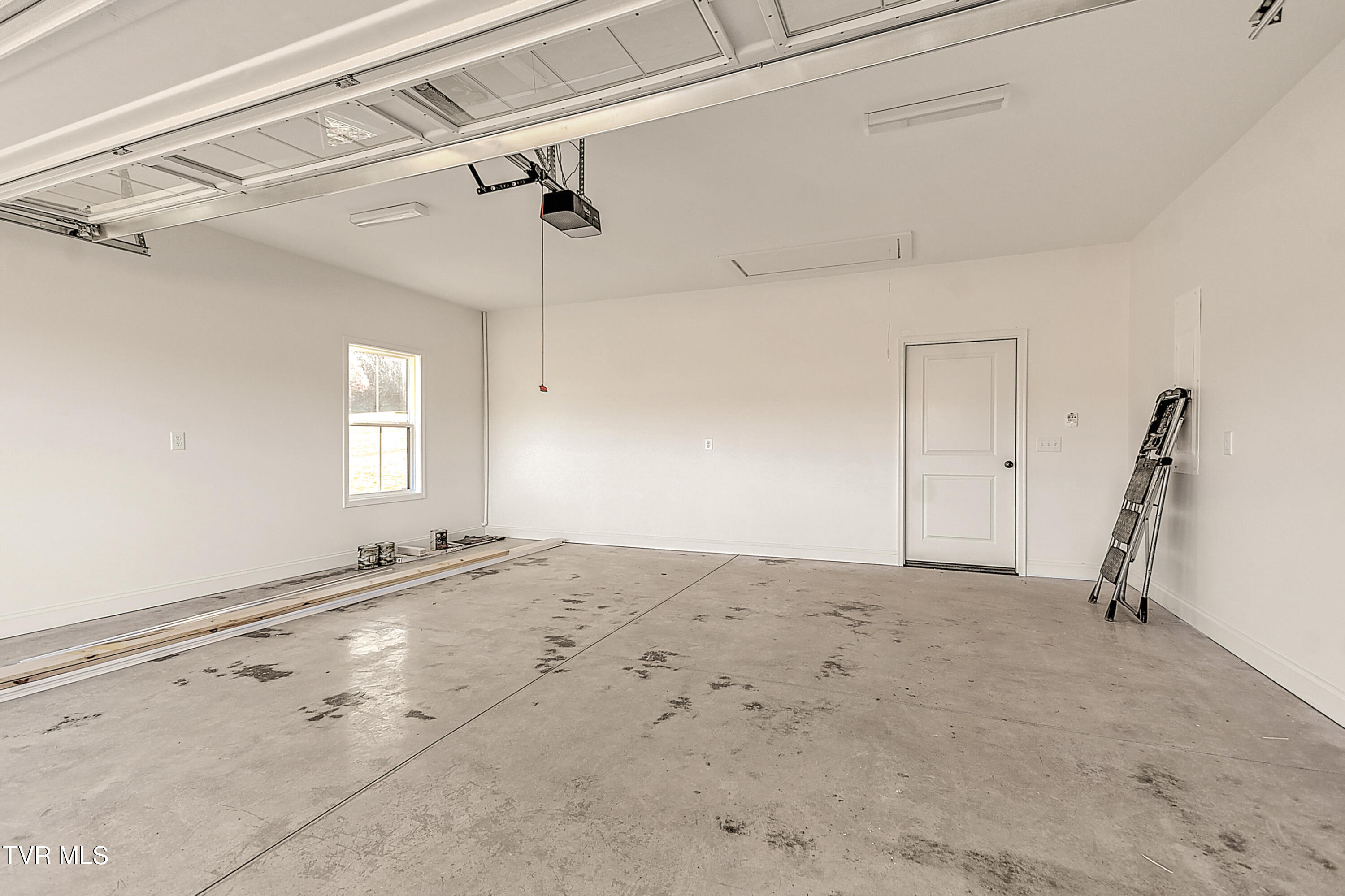 122 Thomson Mdw Lane Property Photo 43
