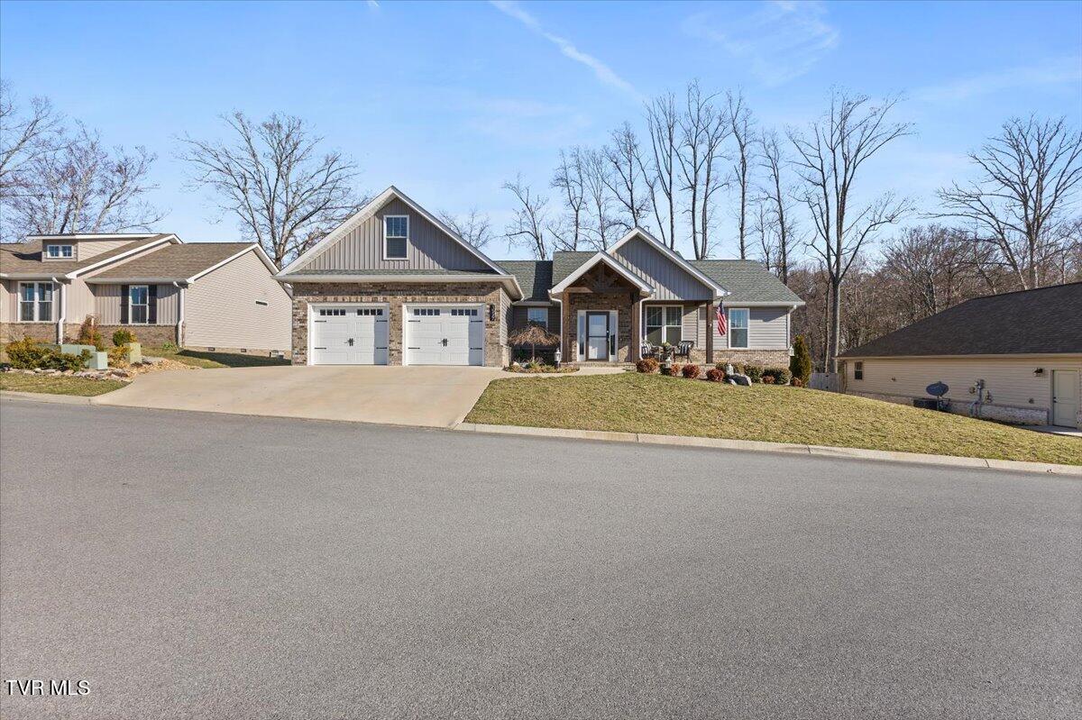 1527 Meadow Creek Lane Property Photo 5