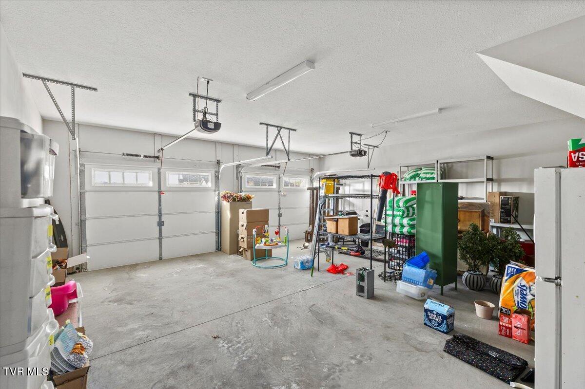 1527 Meadow Creek Lane Property Photo 45