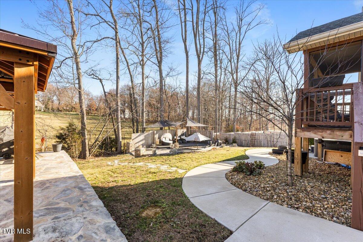 1527 Meadow Creek Lane Property Photo 52