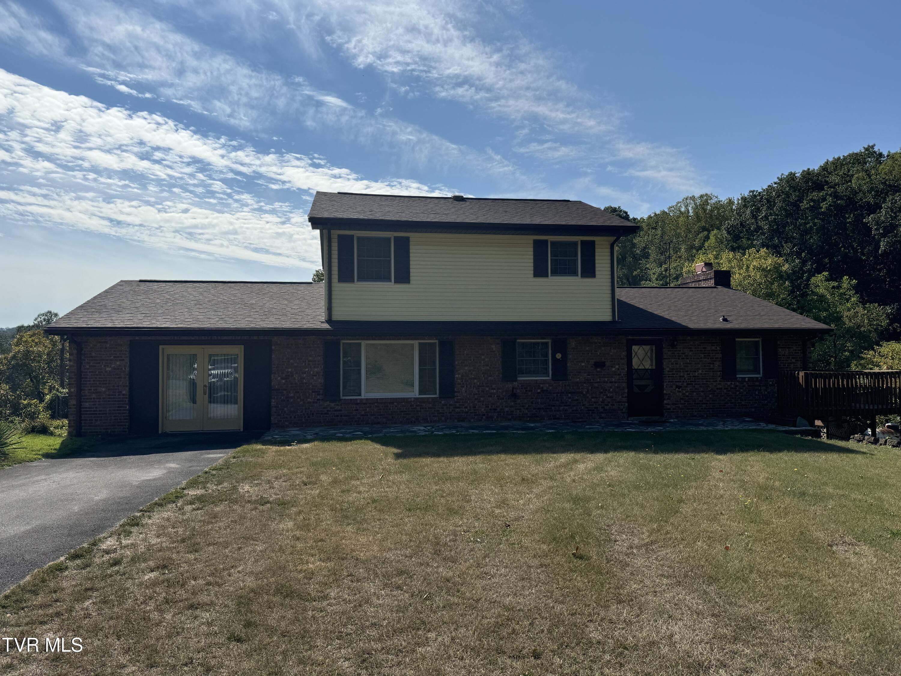 498 Big Elm Road Property Photo