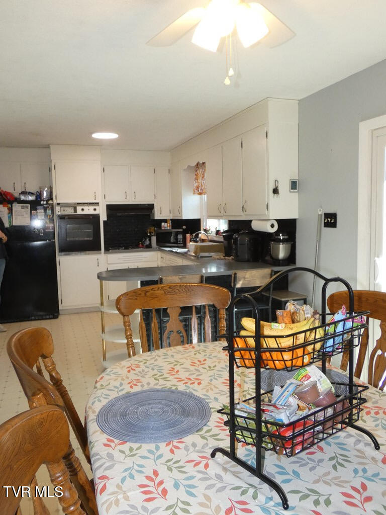 10351 Forest Hill Drive Property Photo 6
