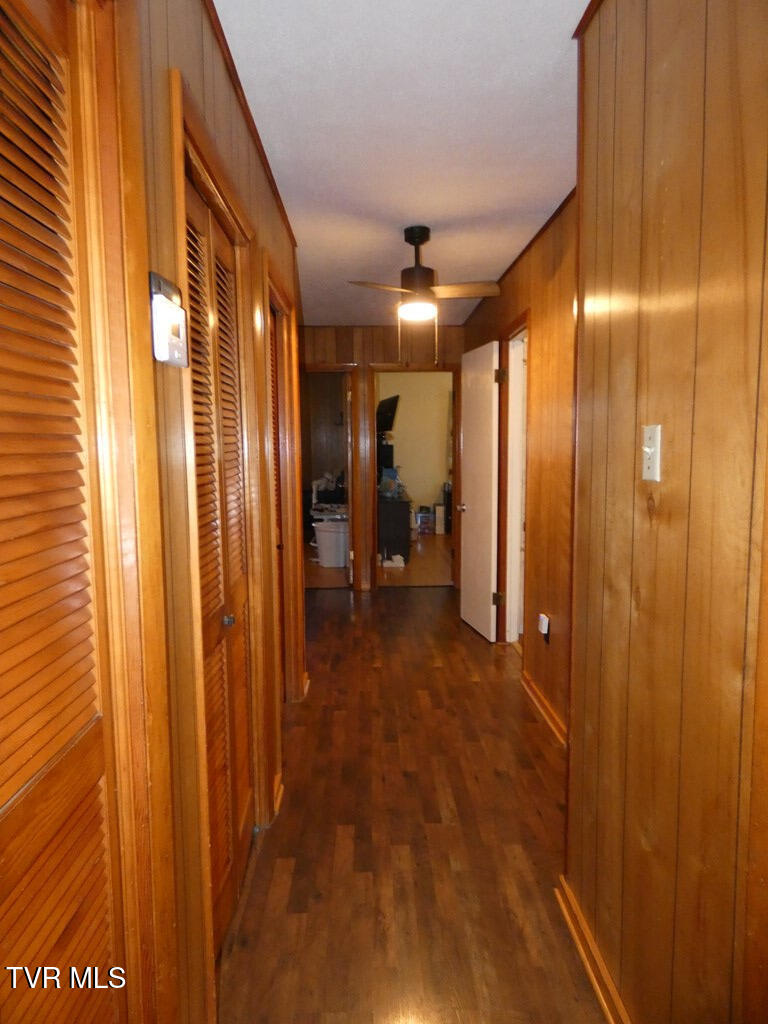 10351 Forest Hill Drive Property Photo 9