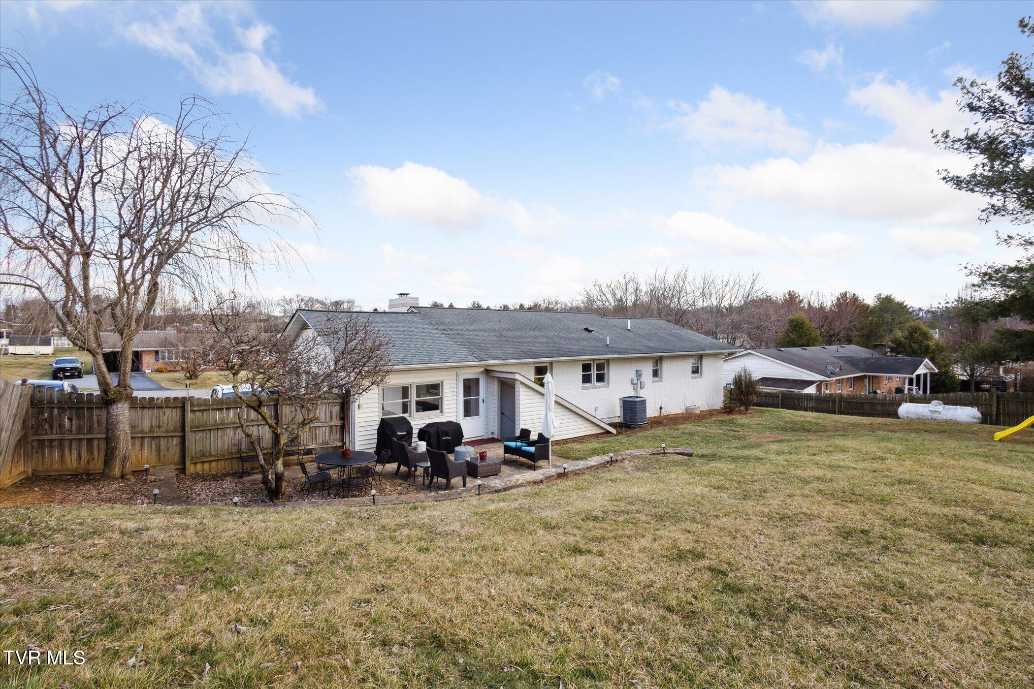 1039 Southwest Panorama Dr Drive Property Photo 27