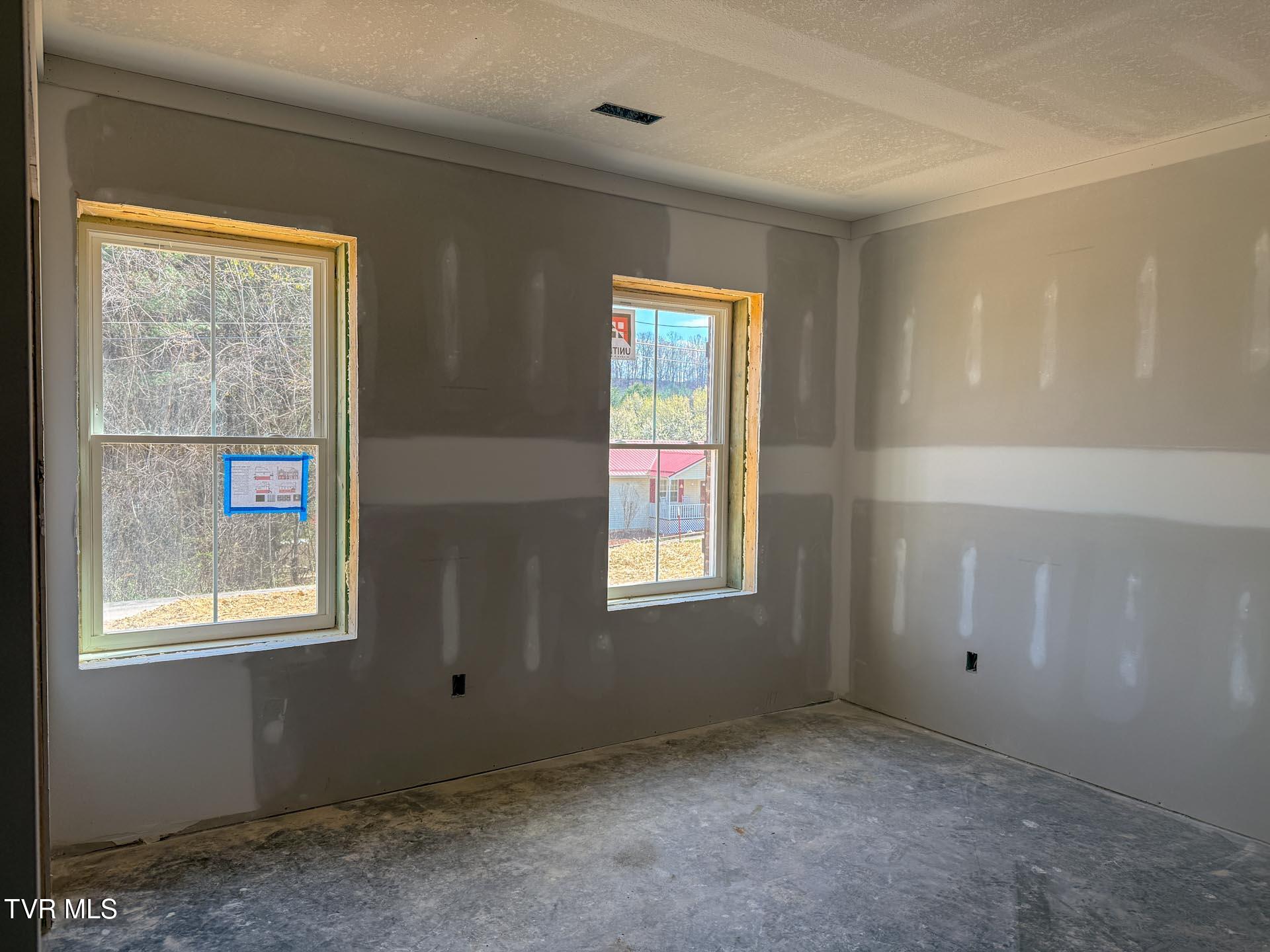 1110 Miller Drive Property Photo 13