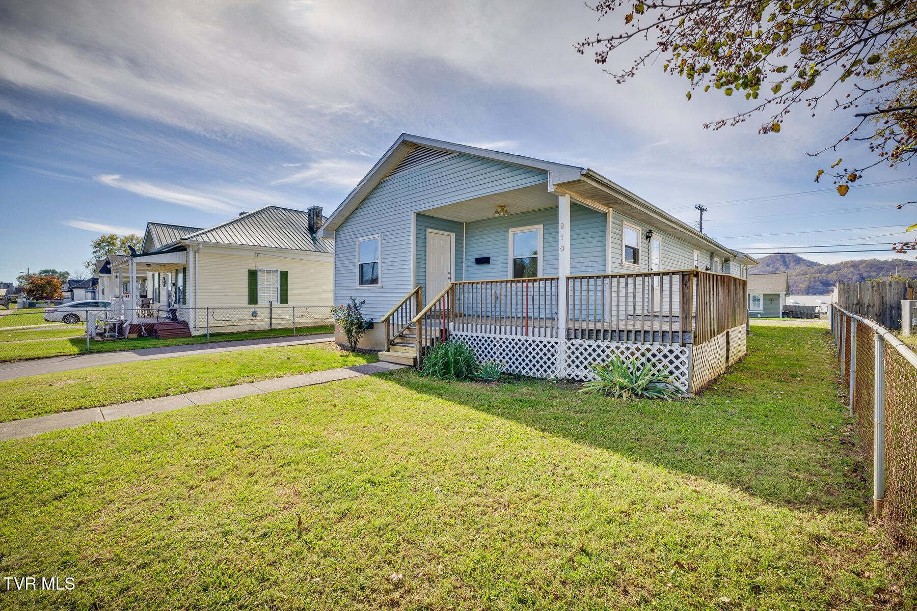 910 Dale St Street Property Photo