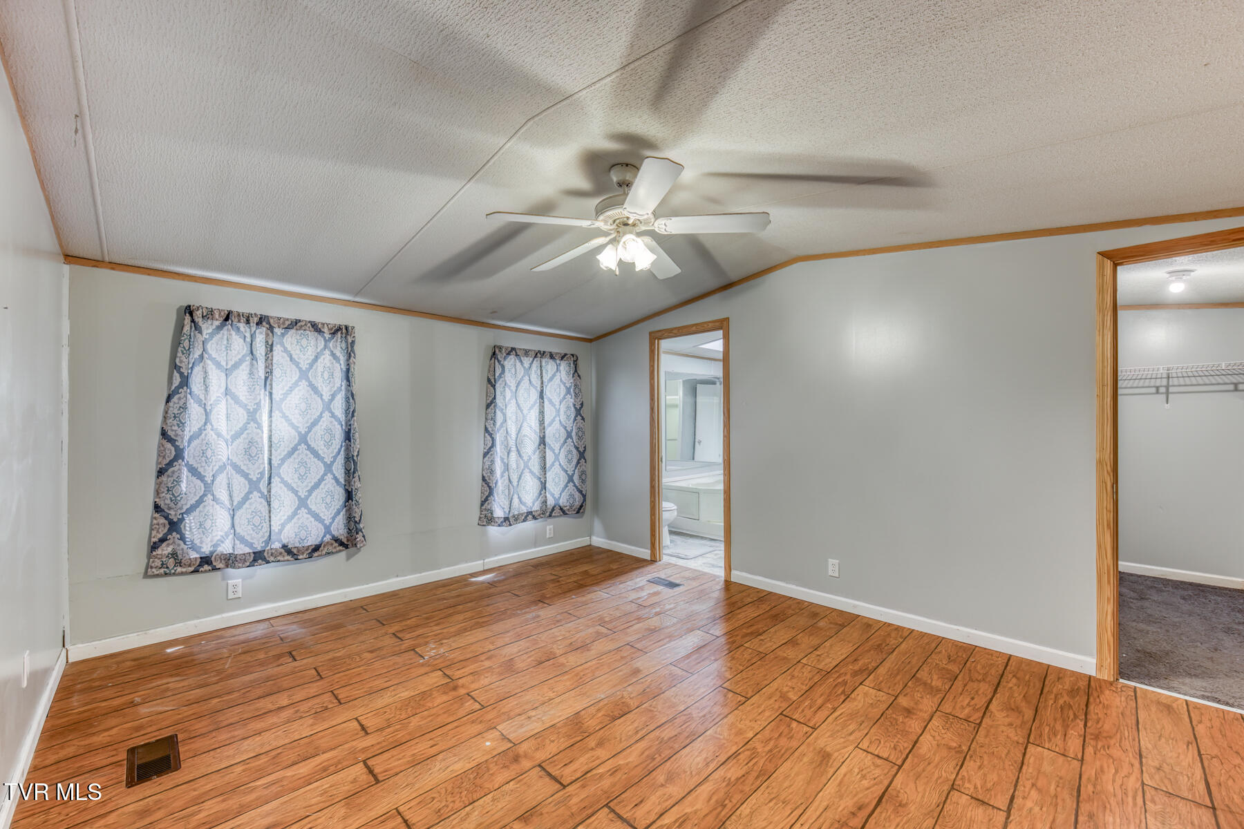 163 Brookfield Lane Property Photo 9