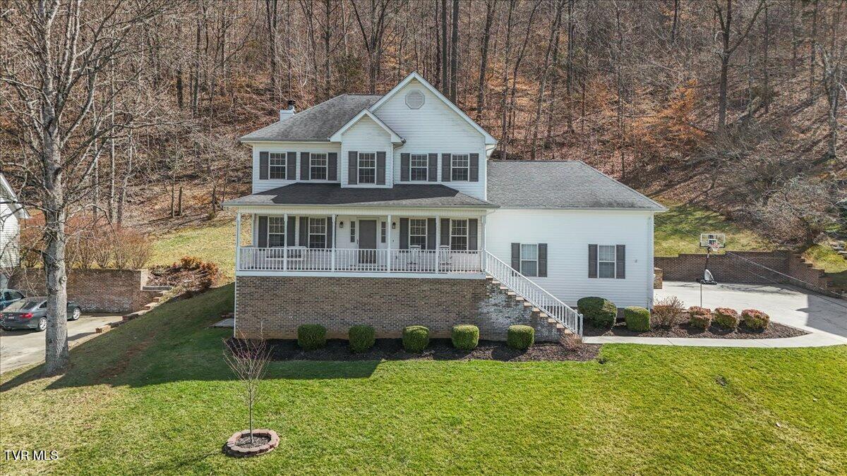 225 Regency Drive Property Photo