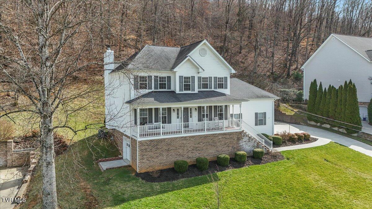 225 Regency Drive Property Photo 6