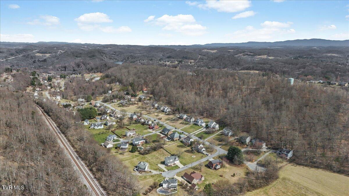 225 Regency Drive Property Photo 16