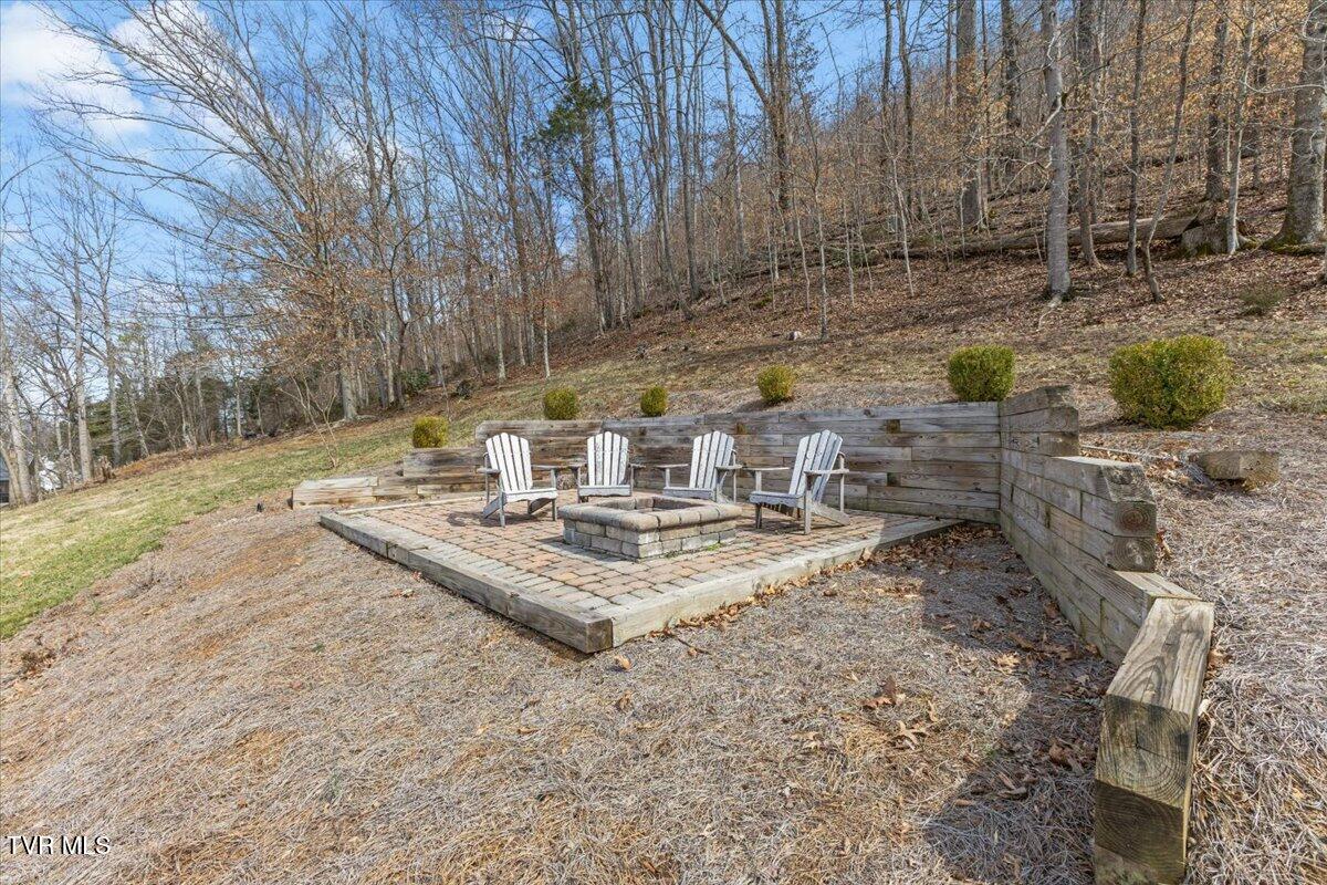 225 Regency Drive Property Photo 18