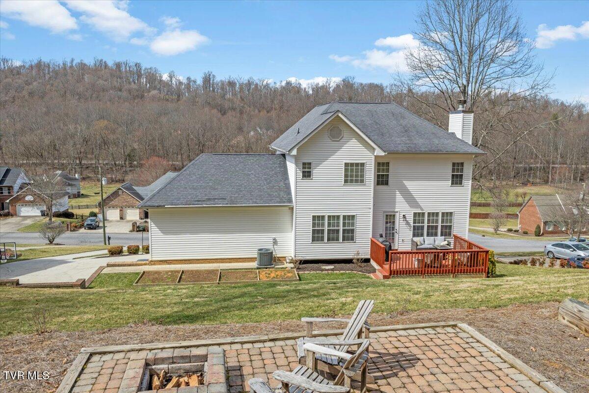225 Regency Drive Property Photo 20