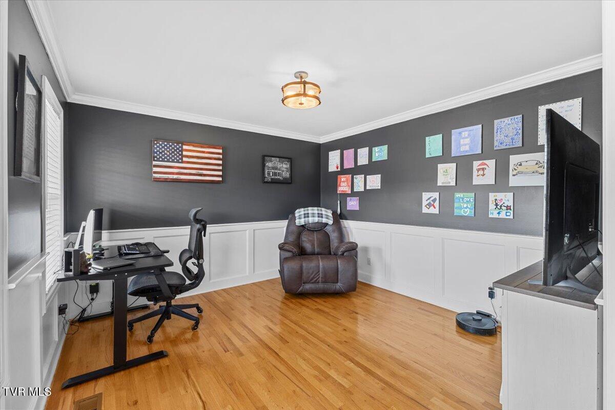 225 Regency Drive Property Photo 28