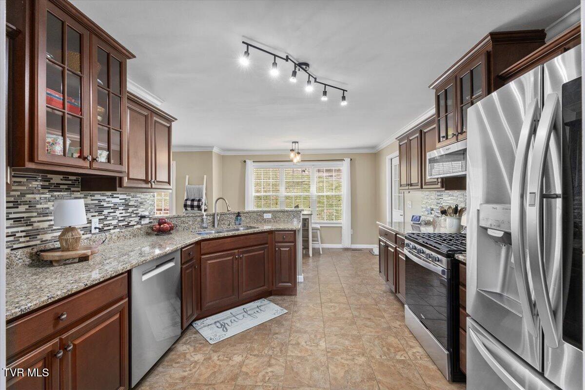 225 Regency Drive Property Photo 31