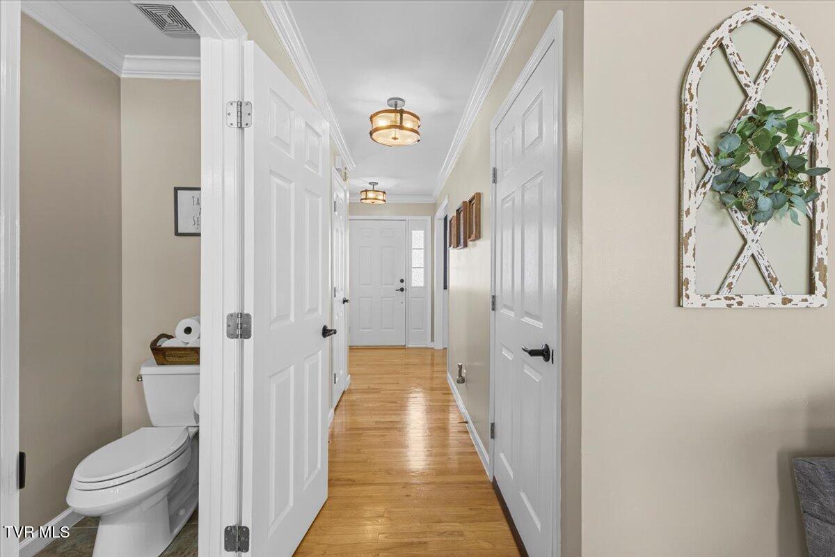225 Regency Drive Property Photo 44