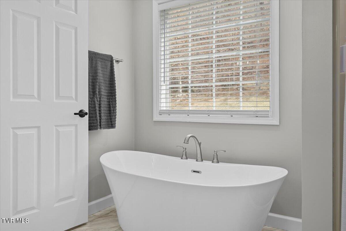 225 Regency Drive Property Photo 58
