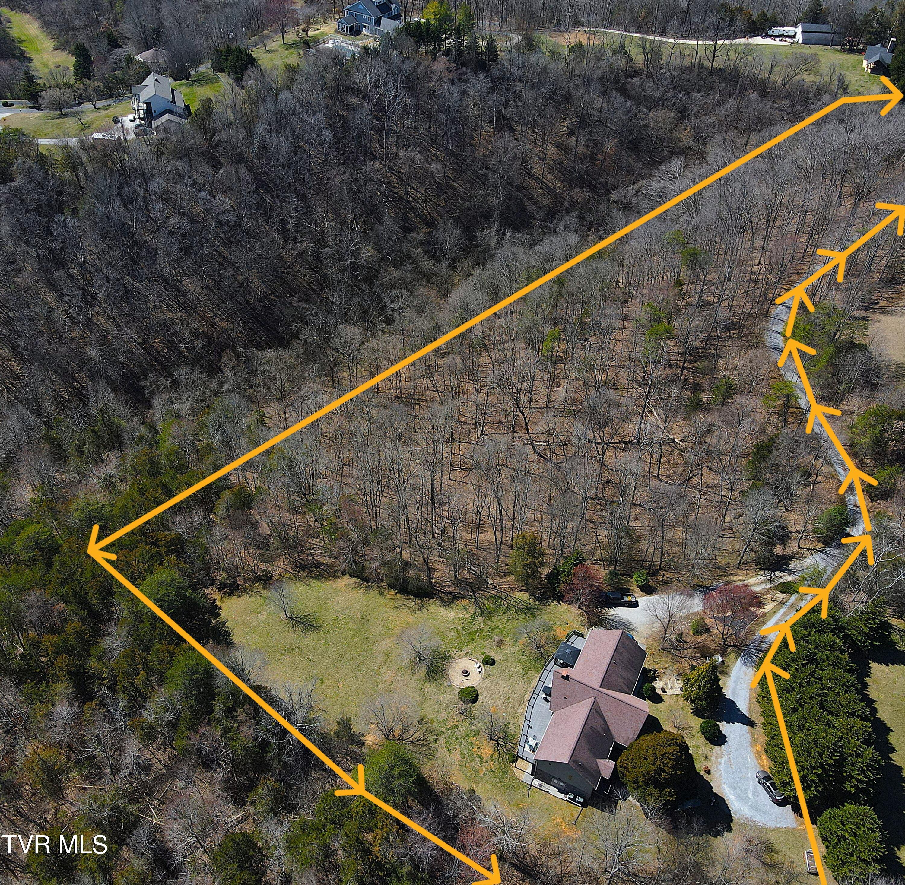 792 Edenwood Way Property Photo 9