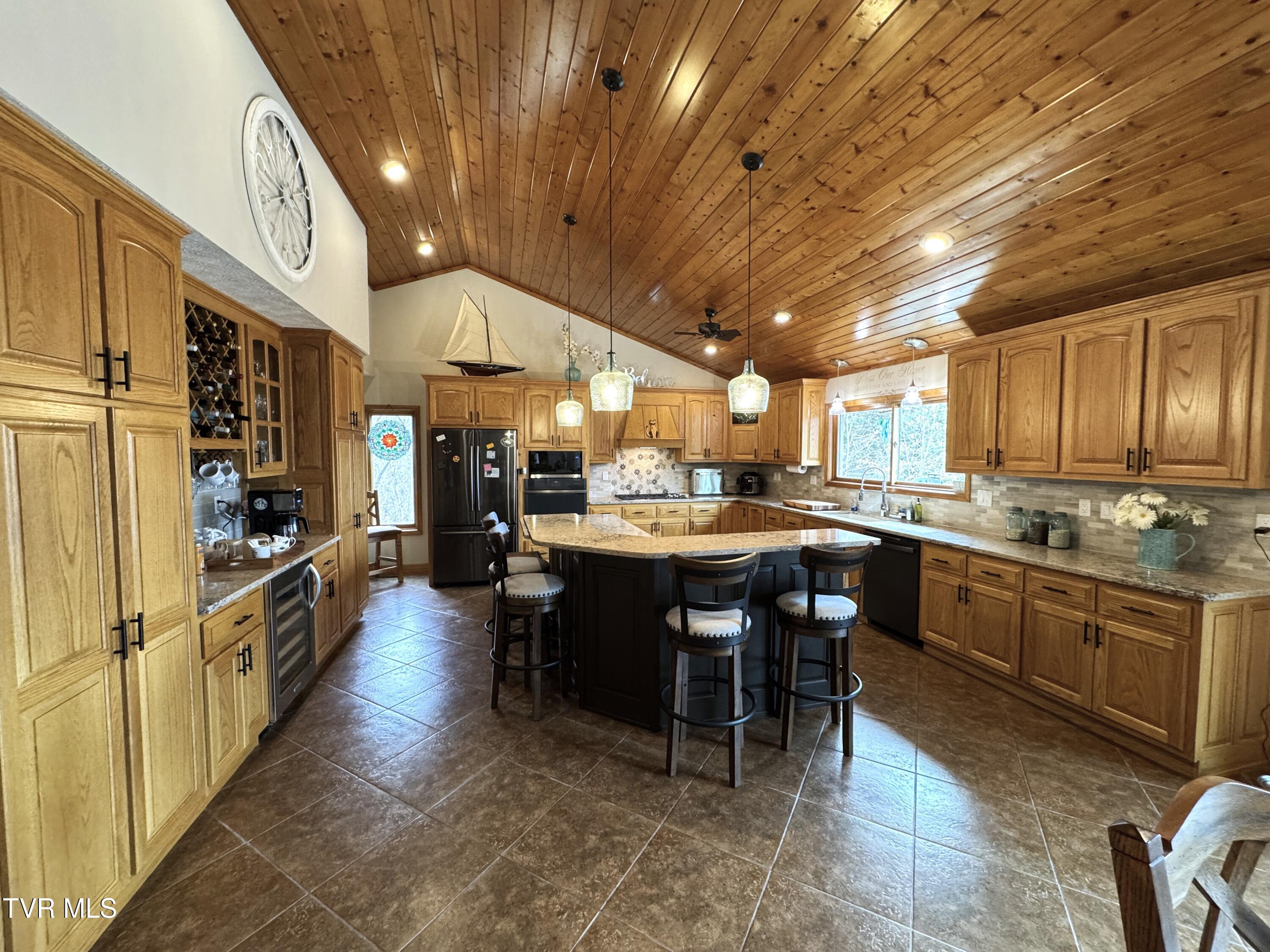 792 Edenwood Way Property Photo 19