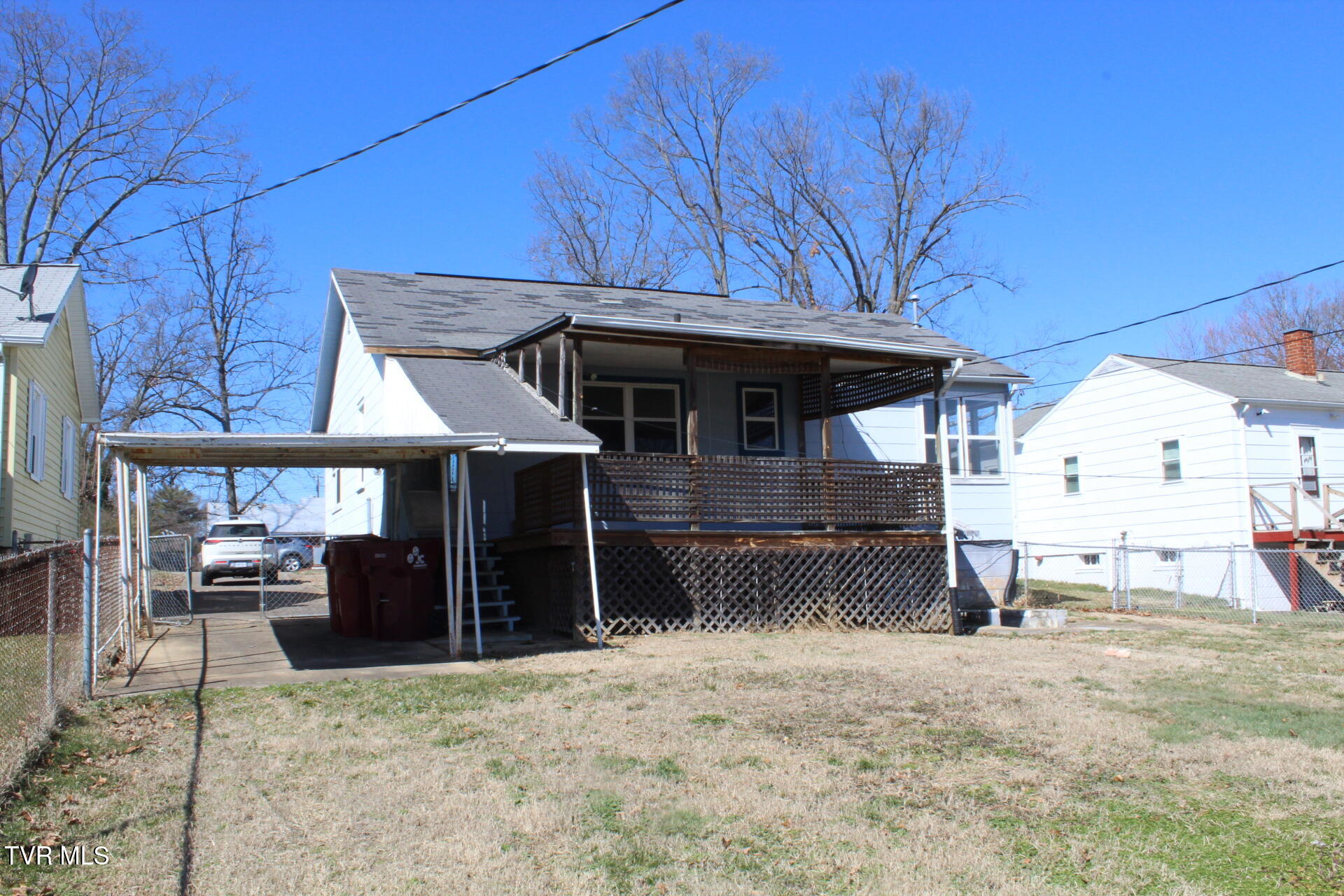 1608 East Unaka Avenue Property Photo 27