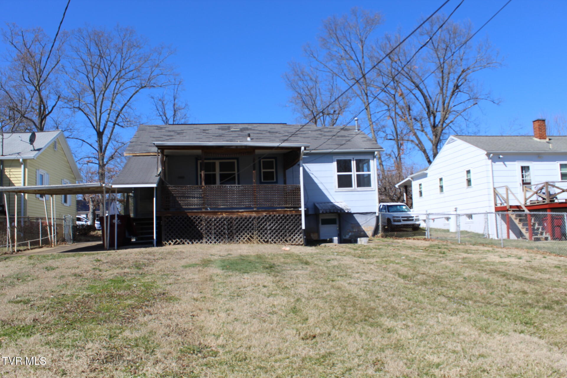 1608 East Unaka Avenue Property Photo 28