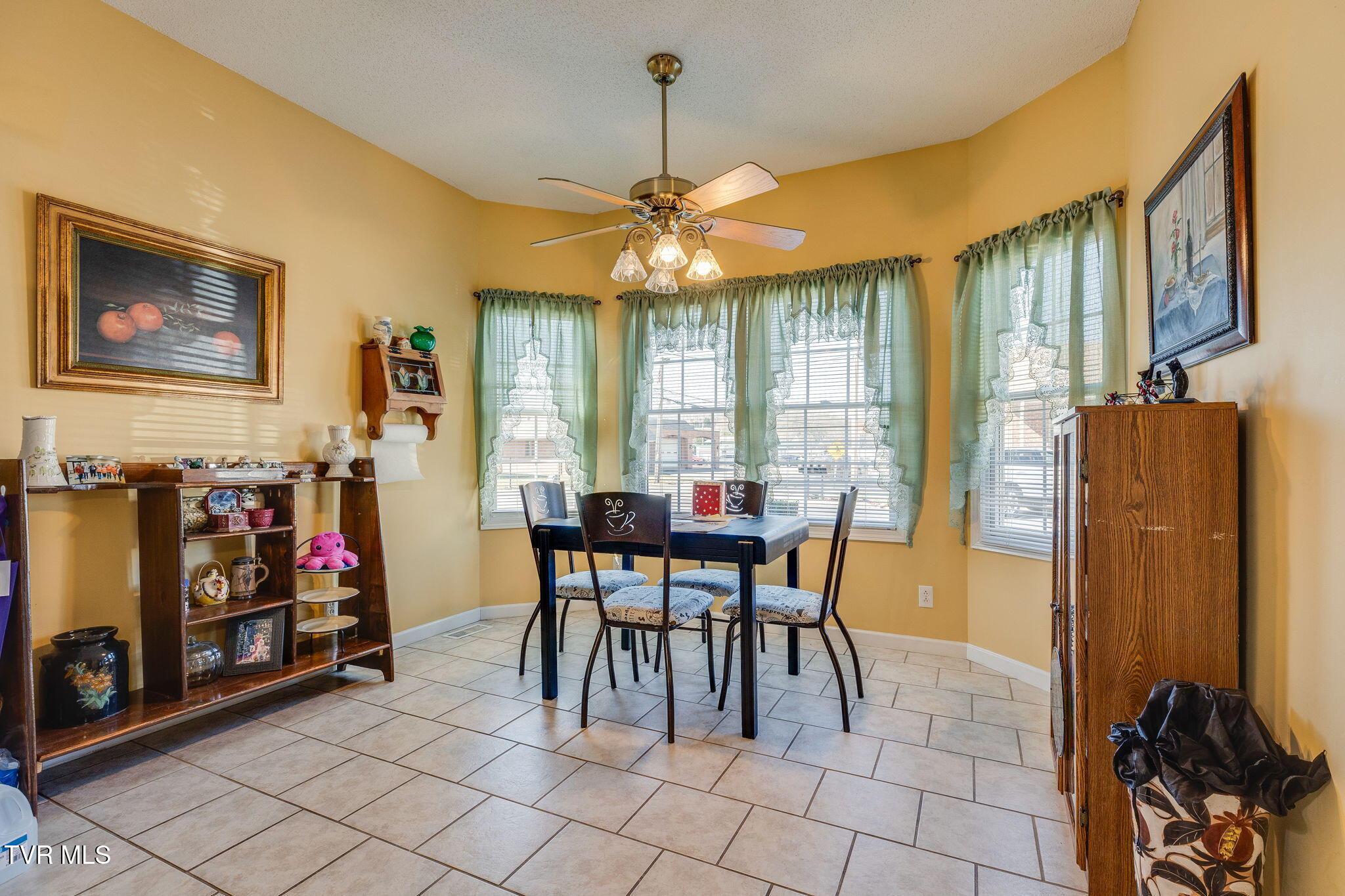 1205 West G St Property Photo 9