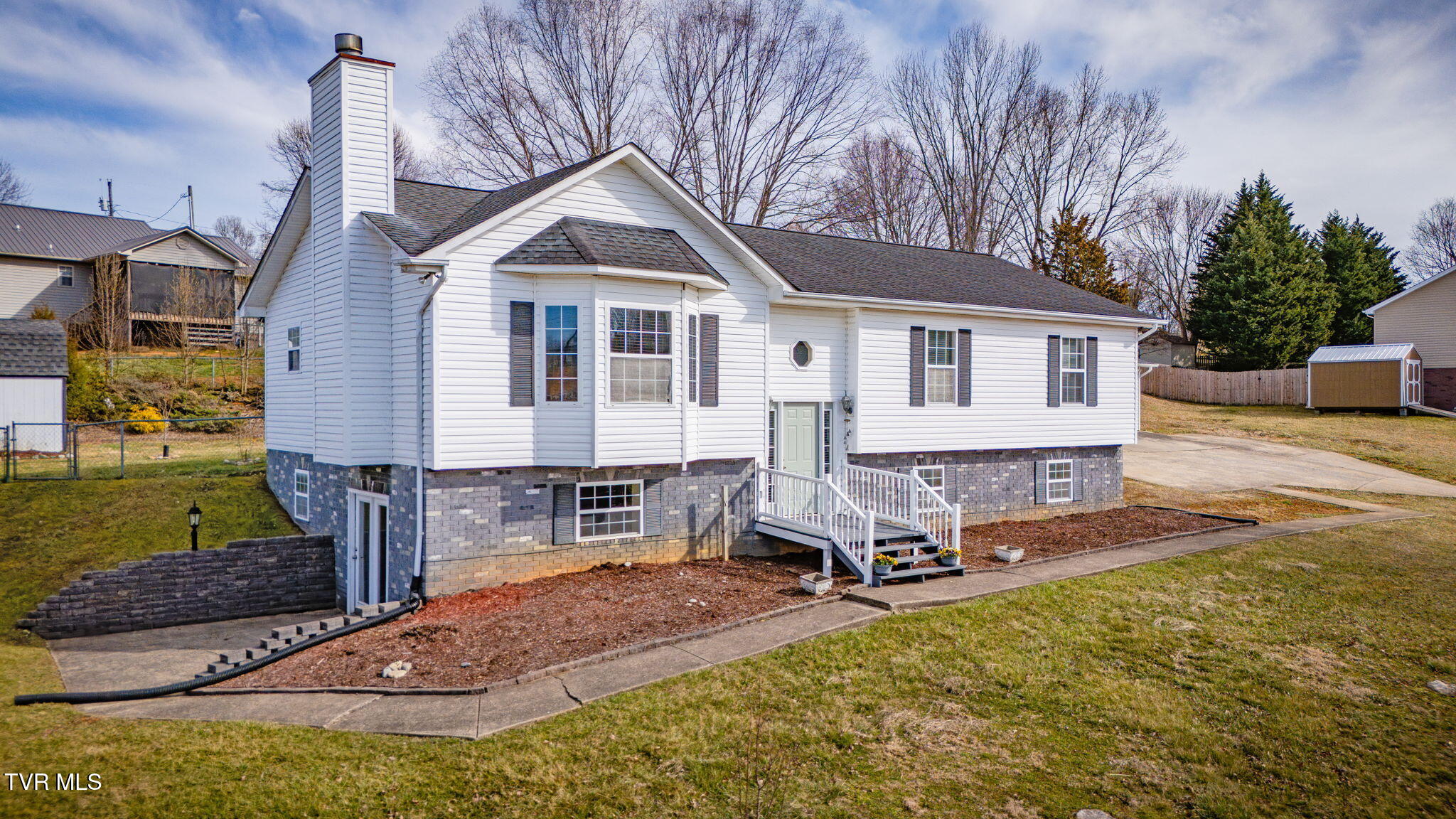136 Stage Road Property Photo 2