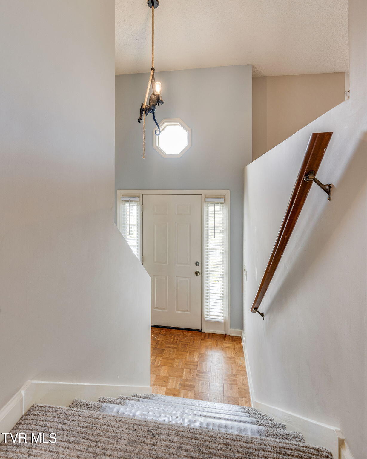 136 Stage Road Property Photo 5