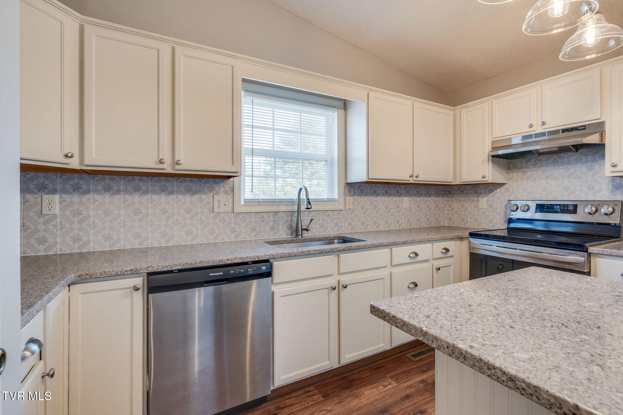 136 Stage Road Property Photo 12
