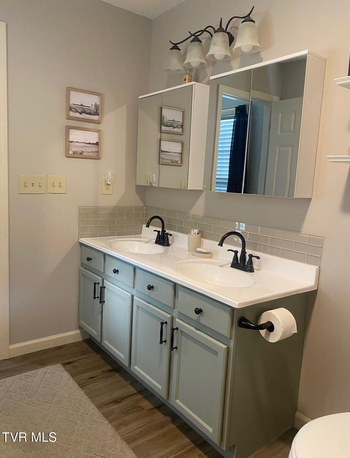 136 Stage Road Property Photo 14