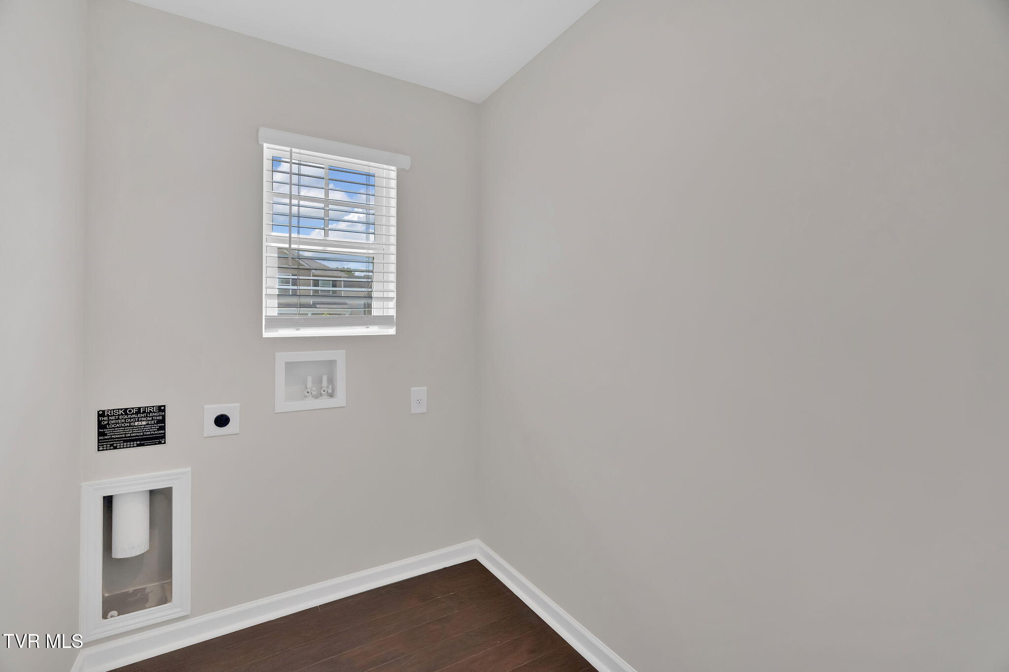 376 Arrowhead Drive Property Photo 4