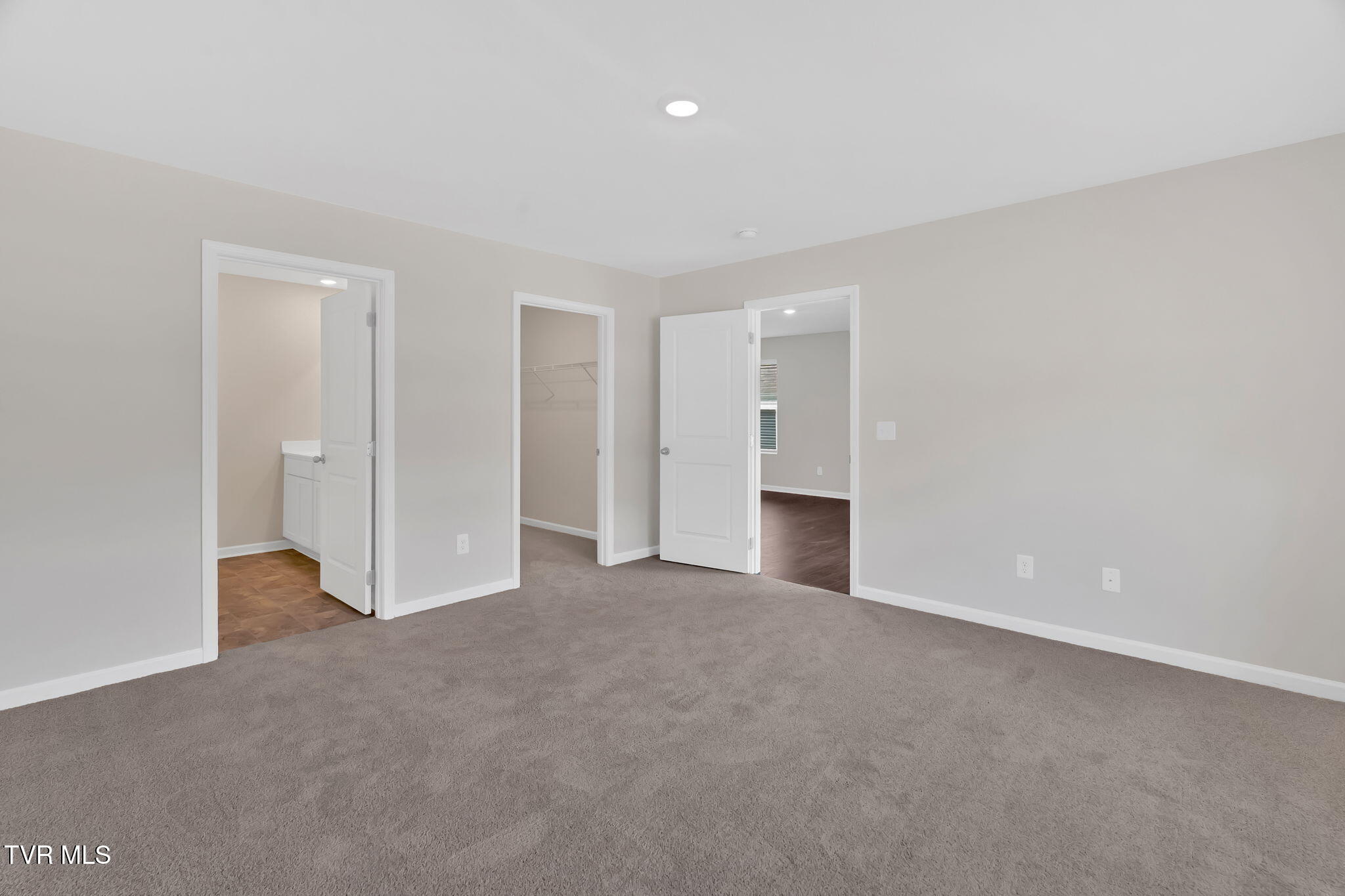376 Arrowhead Drive Property Photo 20