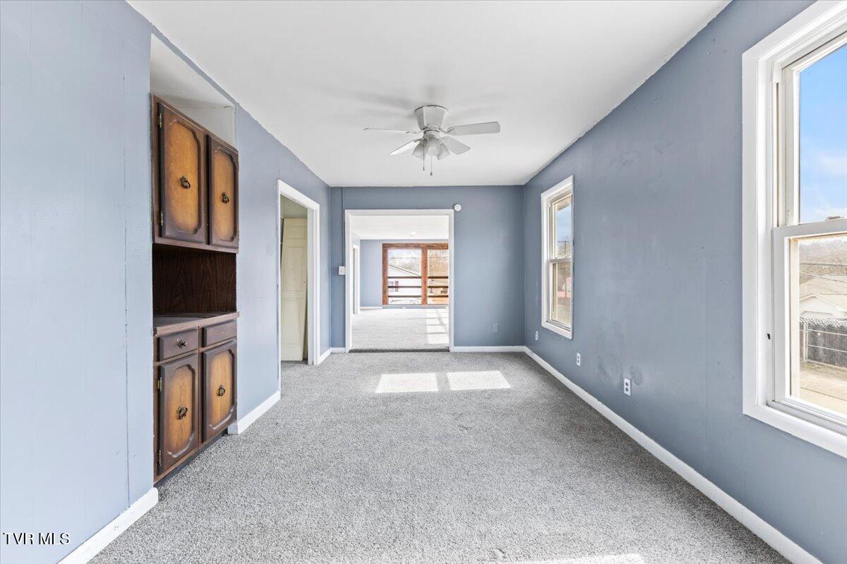 2728 East Center Street Property Photo 5