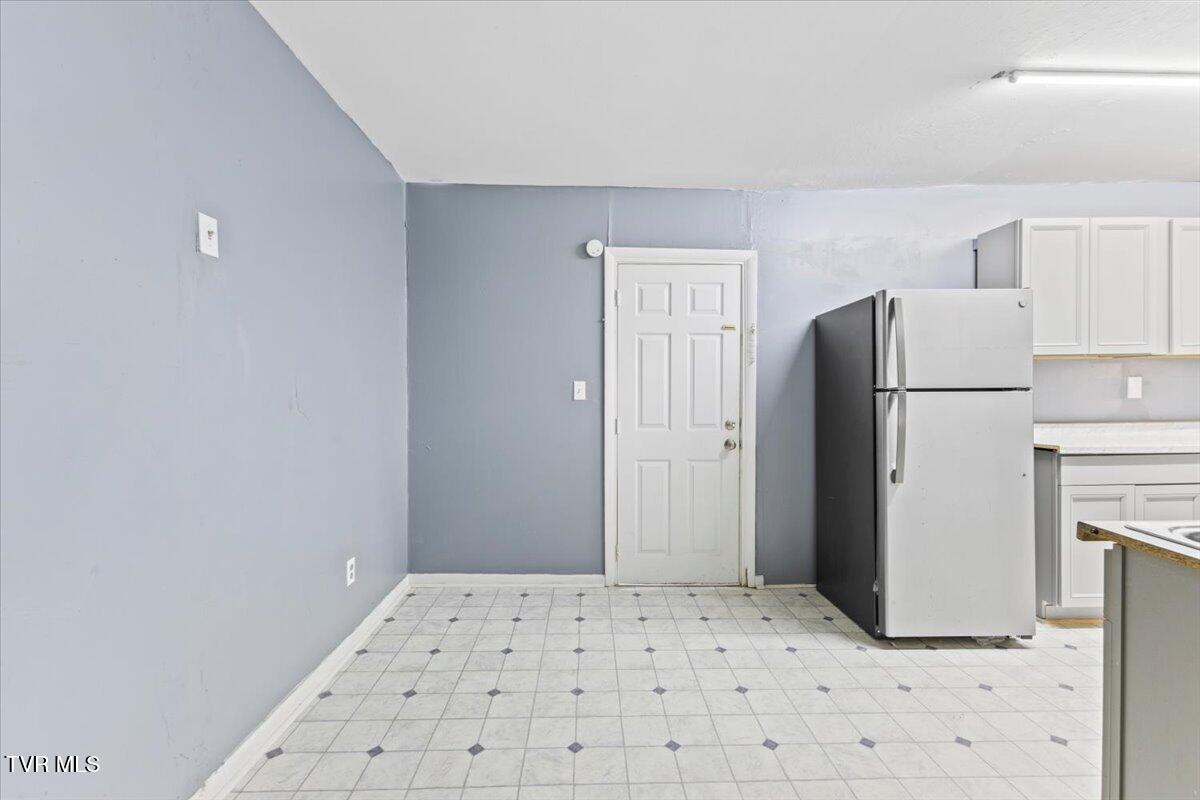 2728 East Center Street Property Photo 14