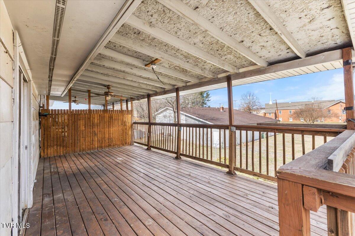 2728 East Center Street Property Photo 17