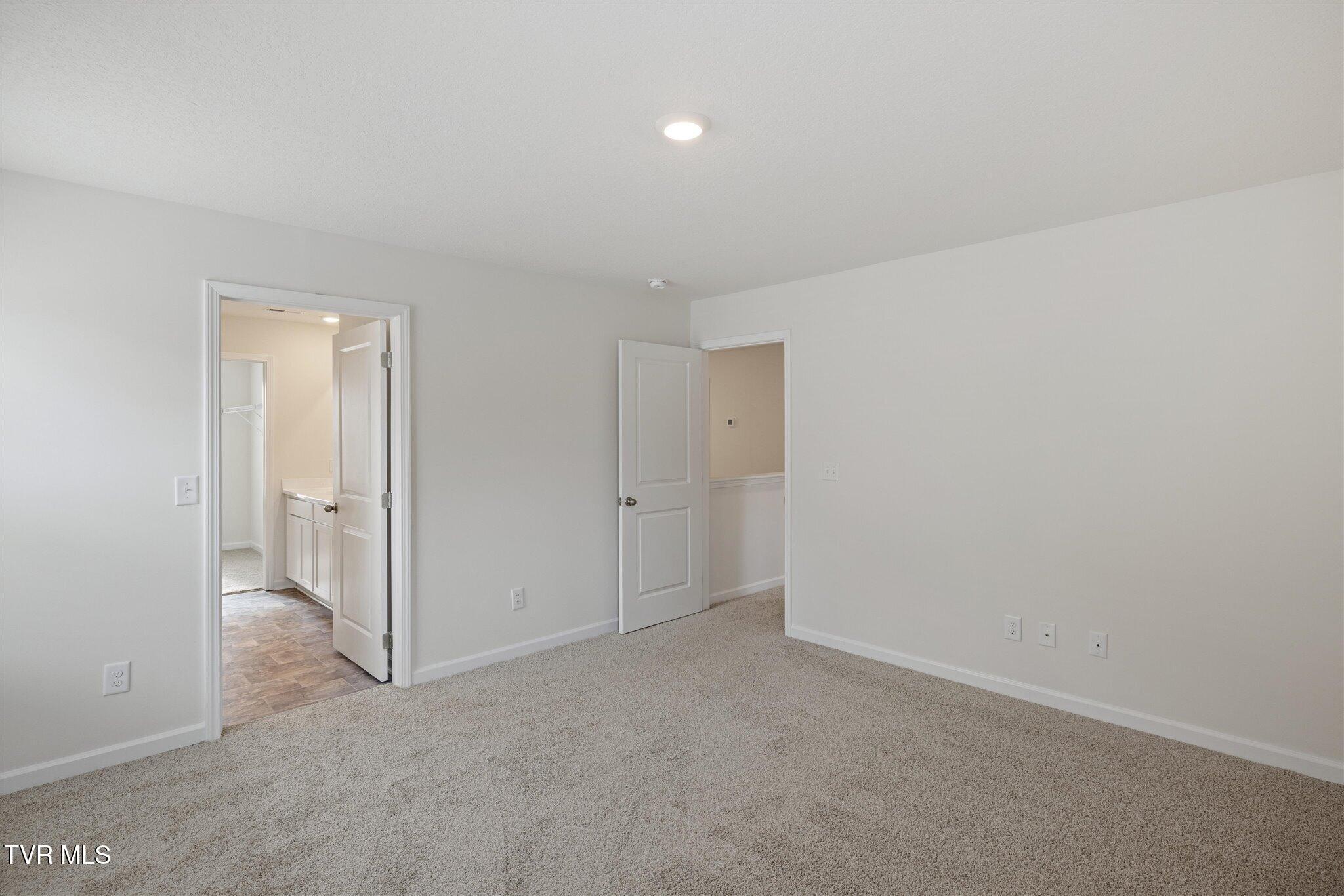 1125 Aspen Terrace Property Photo 11