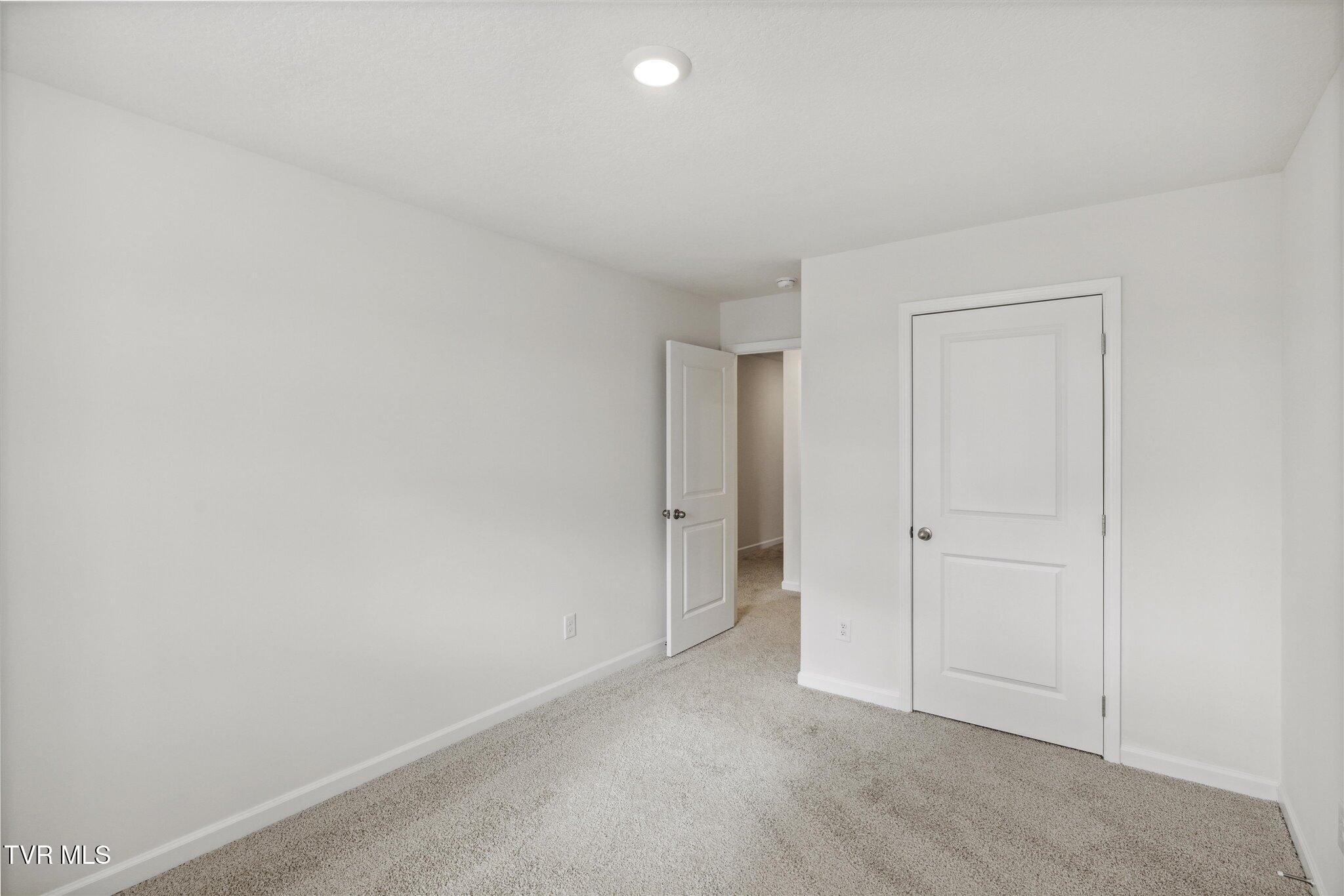 1119 Aspen Terrace Property Photo 25