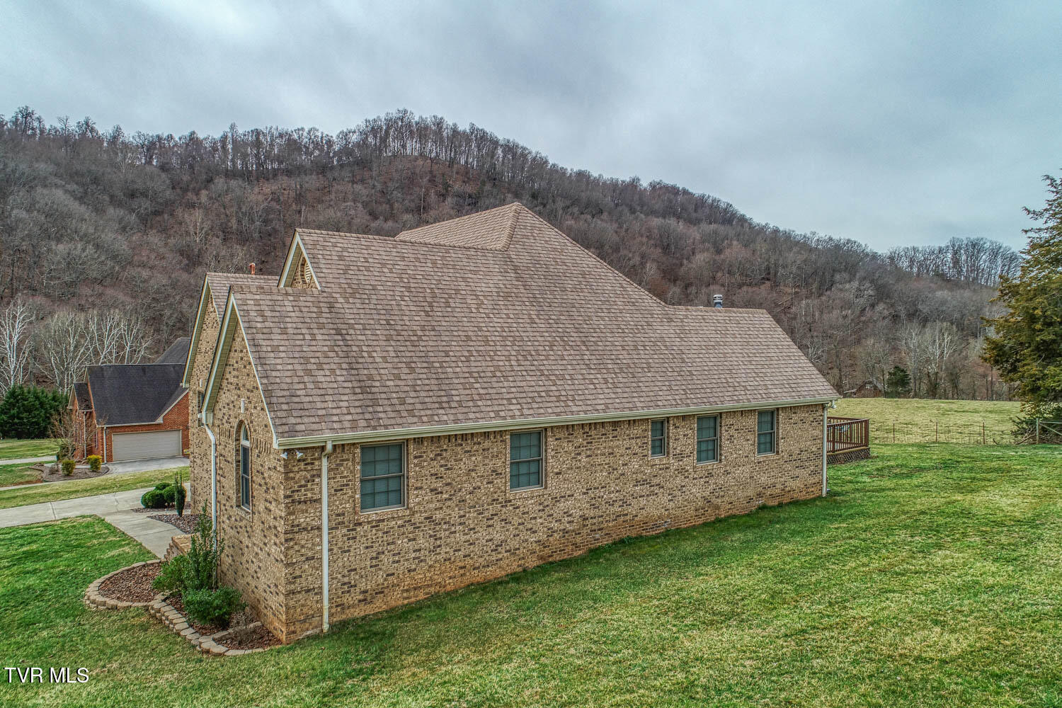 166 Clarksdale Circle Property Photo 17