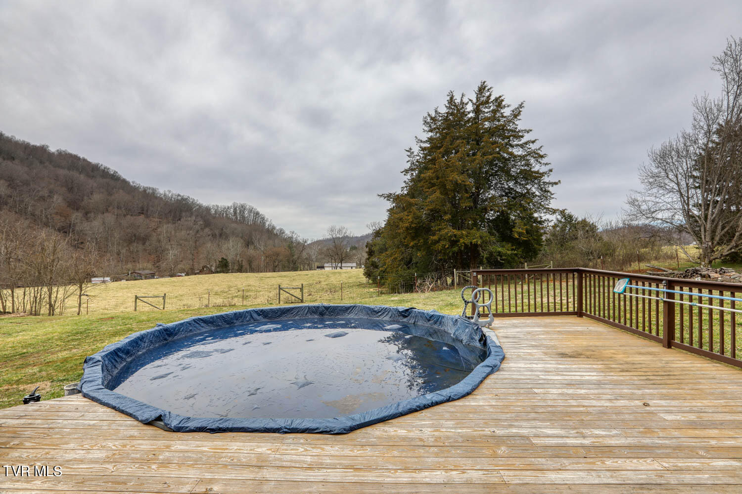 166 Clarksdale Circle Property Photo 23