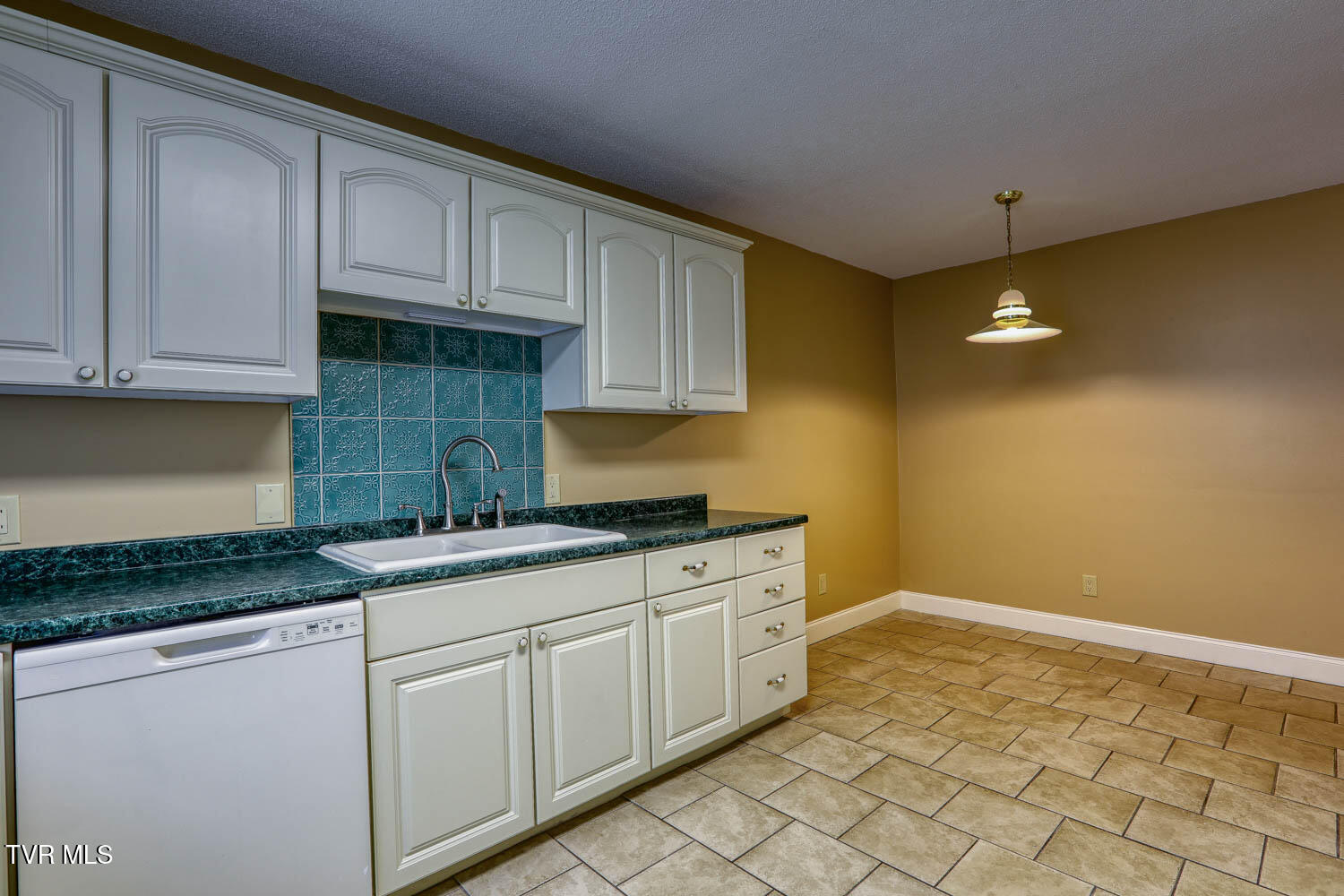 166 Clarksdale Circle Property Photo 38