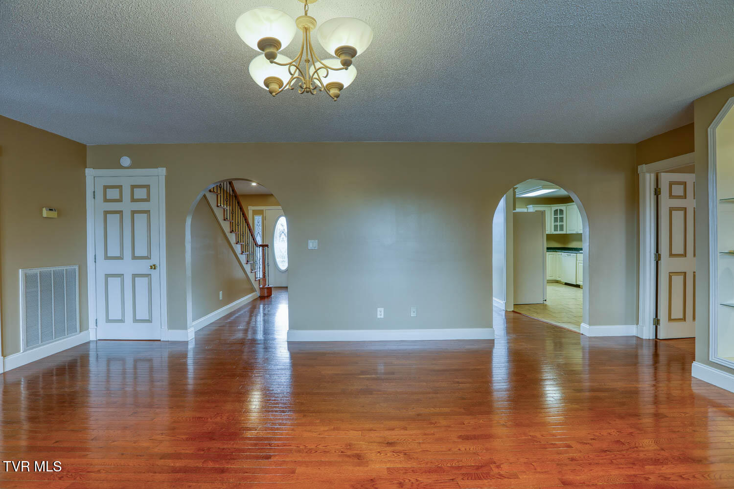 166 Clarksdale Circle Property Photo 48