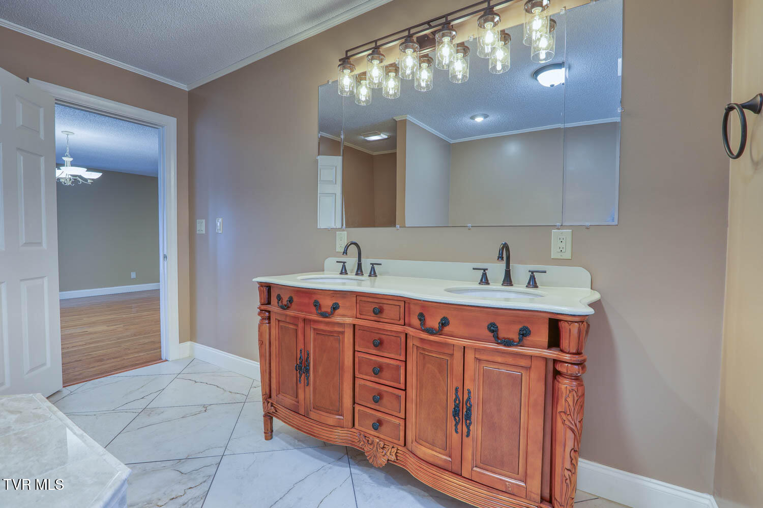 166 Clarksdale Circle Property Photo 66