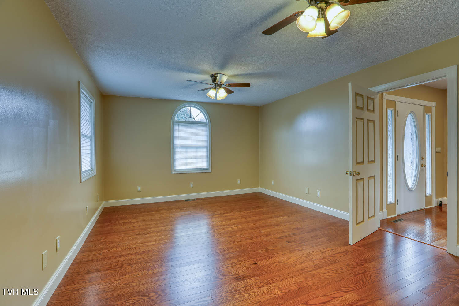 166 Clarksdale Circle Property Photo 71