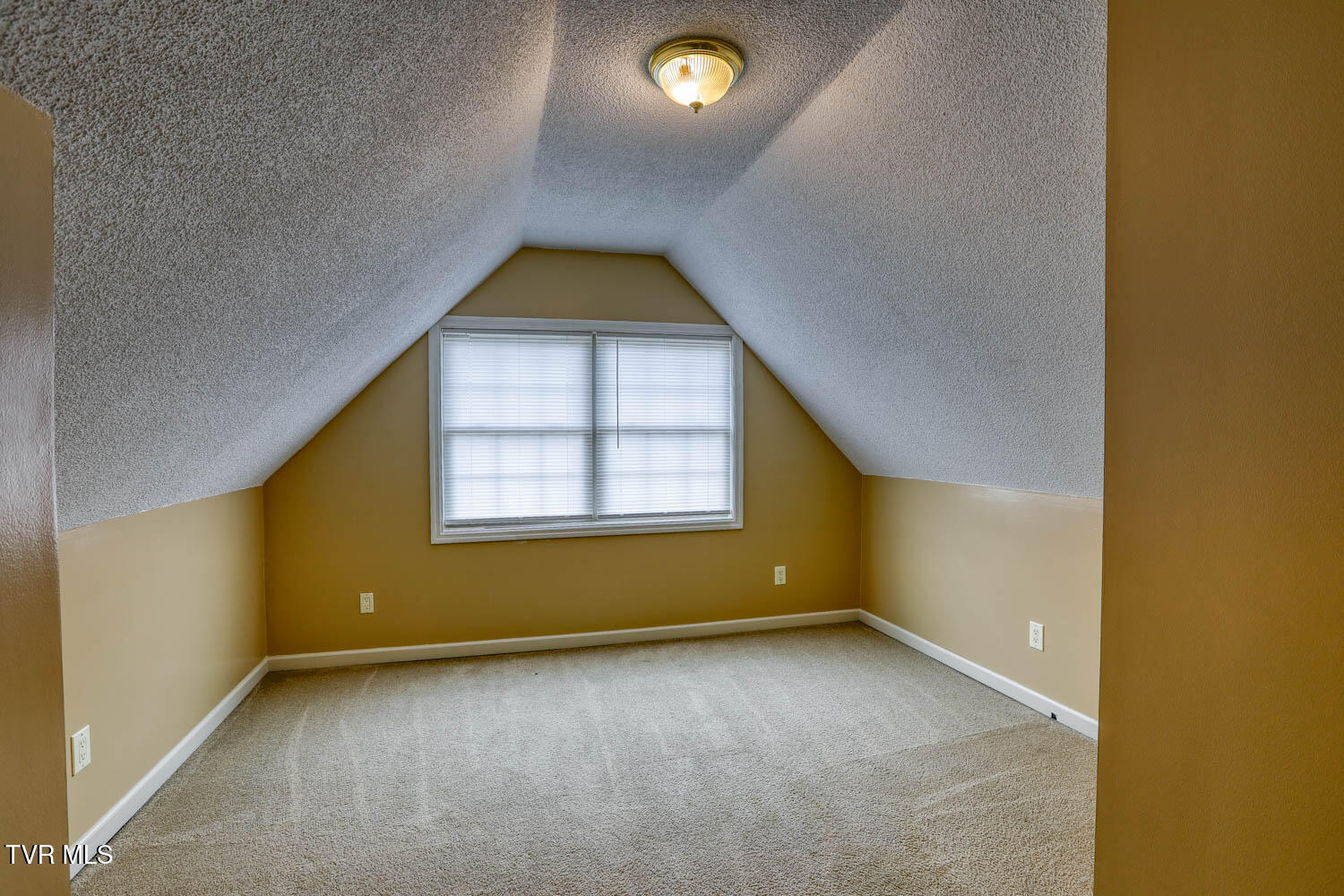 166 Clarksdale Circle Property Photo 77