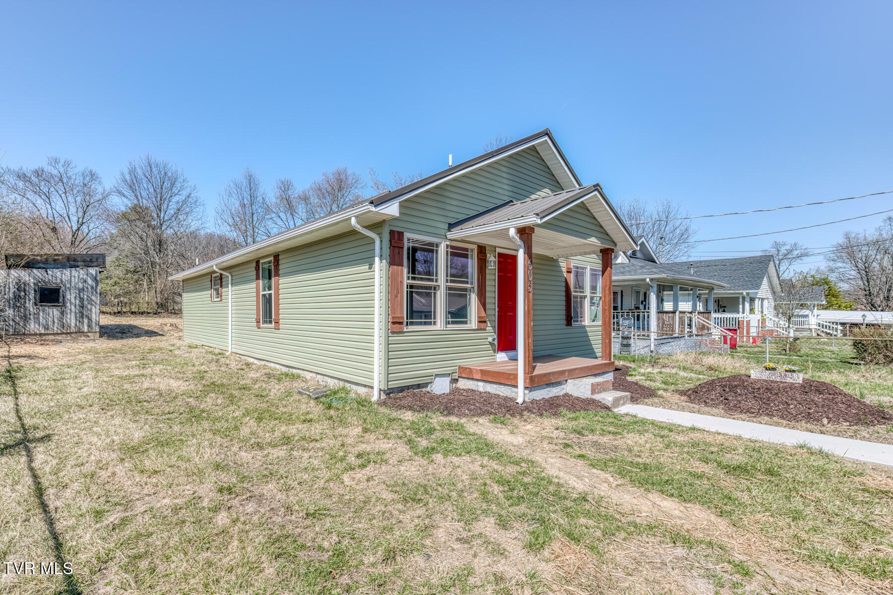 605 Cranberry Street Property Photo 2