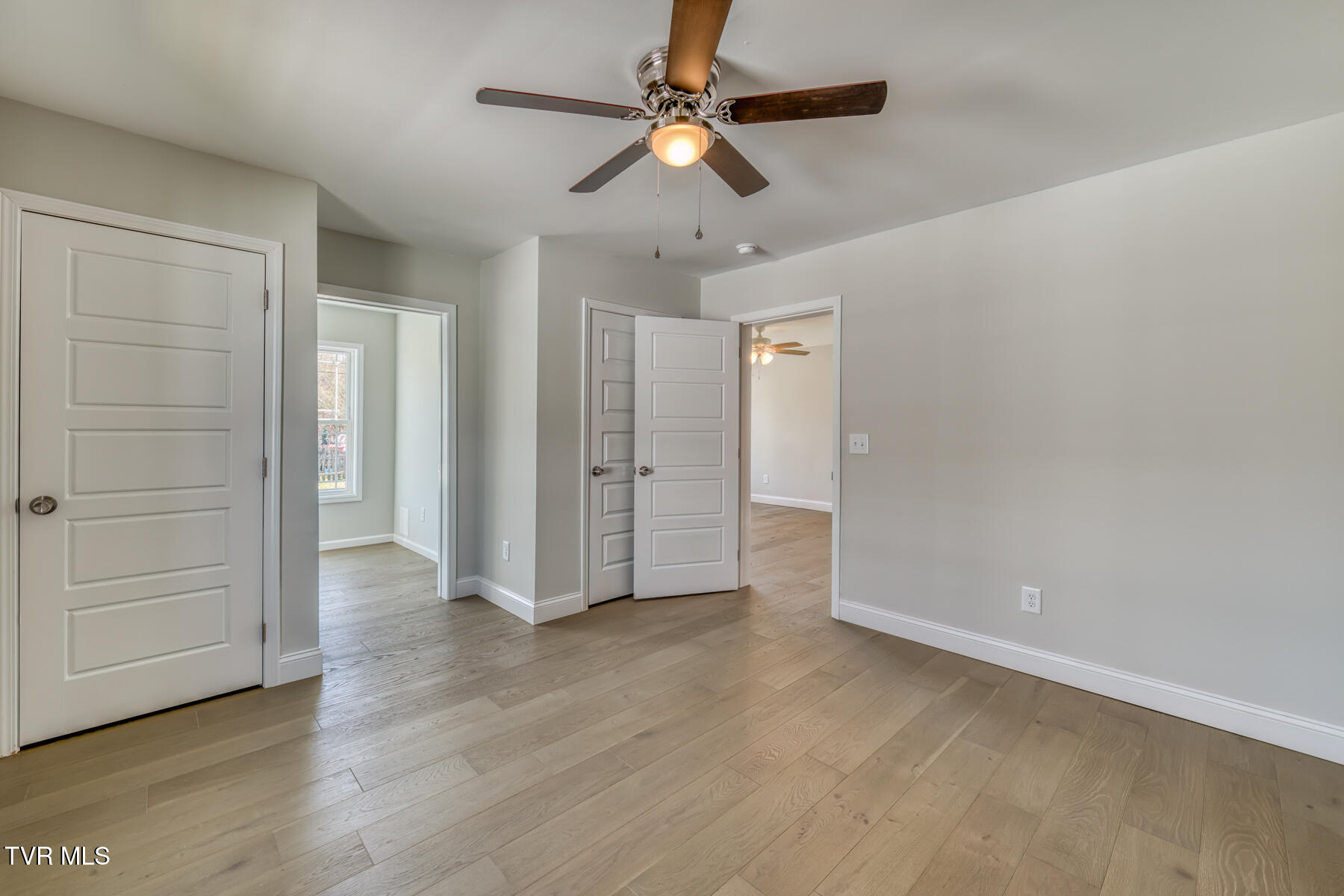 605 Cranberry Street Property Photo 14